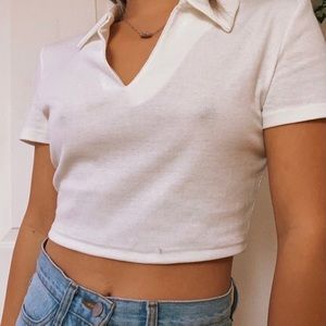 white cropped collared tee